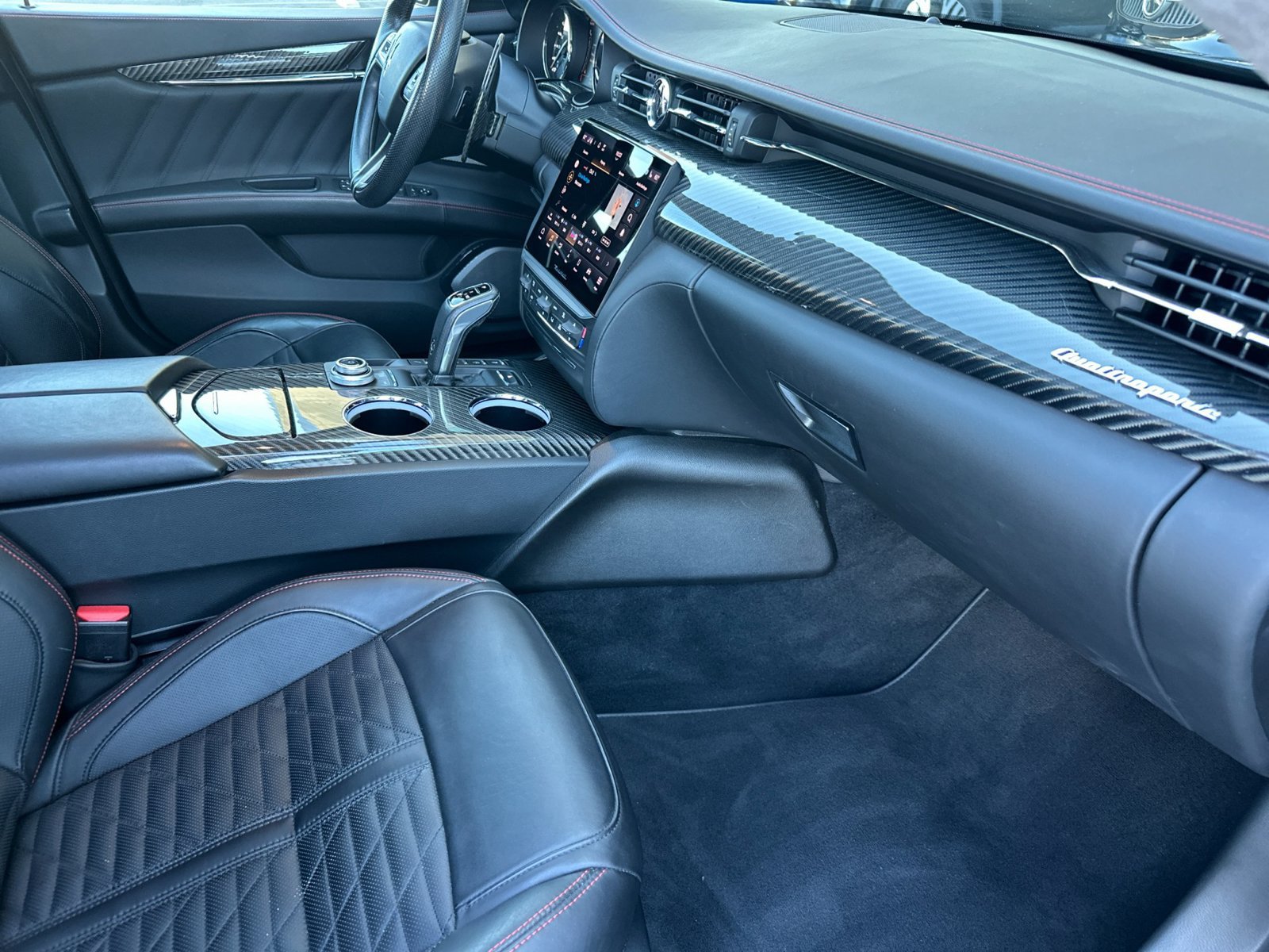 Used 2021 Maserati Quattroporte Trofeo RWD image 16
