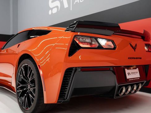 Used 2019 Chevrolet Corvette Z06 RWD image 39