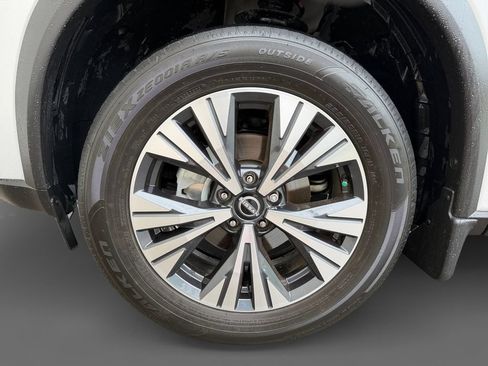 Used 2023 Nissan Rogue SV FWD image 10