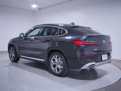 Used 2024 BMW X4 xDrive30i w/ Premium Package image 3