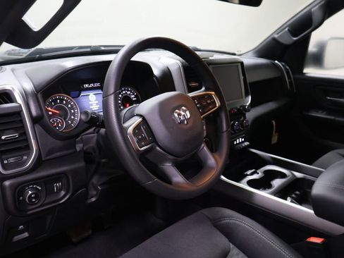 New 2026 RAM 1500 Express AWD/4WD image 19