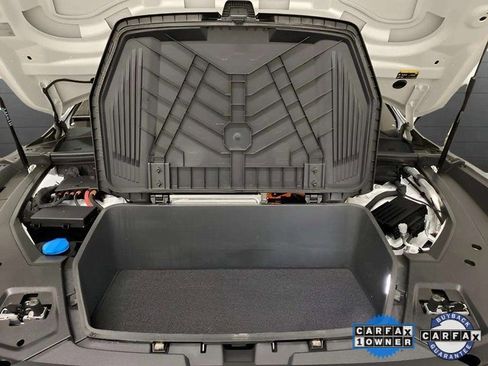 Used 2024 Audi Q8 e-tron Premium image 84