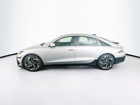 Used 2024 Hyundai Ioniq 6 SEL RWD image 4