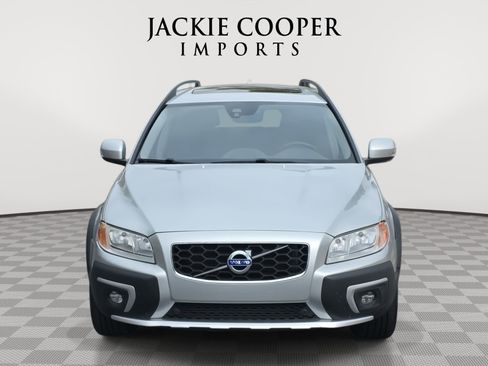 Used 2016 Volvo XC70 T5 Premier w/ Proximity Package image 2