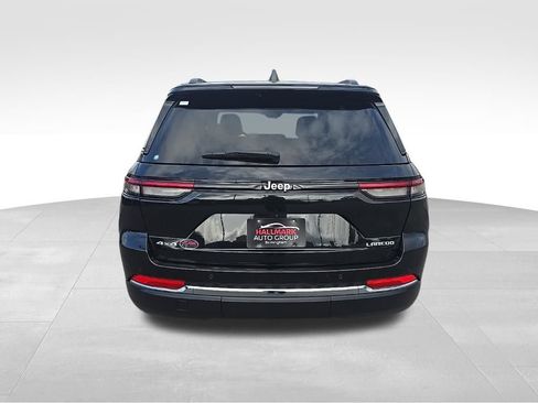 Used 2025 Jeep Grand Cherokee Laredo X w/ Luxury Tech Group I AWD/4WD image 4