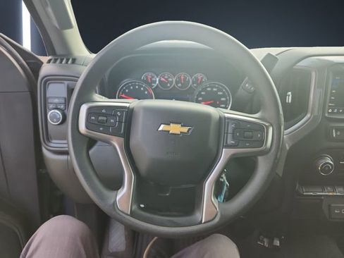 Used 2022 Chevrolet Silverado 1500 Custom w/ Safety Confidence Package image 12