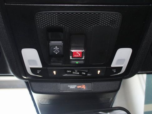 Used 2025 Honda Accord Sport image 35