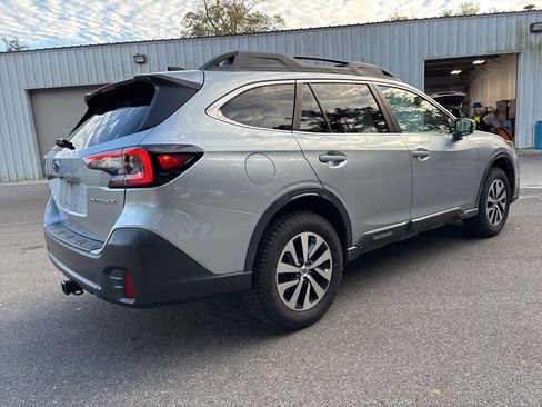Used 2021 Subaru Outback Premium image 24