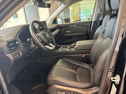 Certified 2025 Honda Pilot EX-L image 12