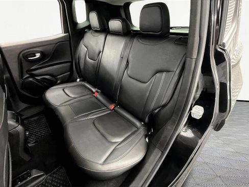 Used 2023 Jeep Renegade Limited image 26