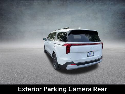 New 2026 Kia Carnival EX image 18