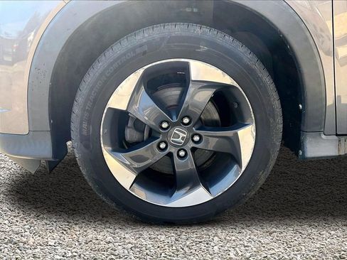 Used 2018 Honda HR-V EX-L image 9