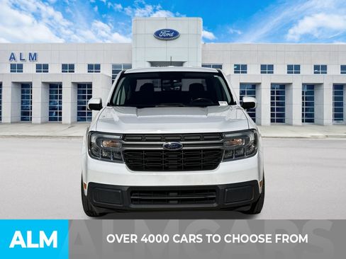 Used 2022 Ford Maverick Lariat image 2