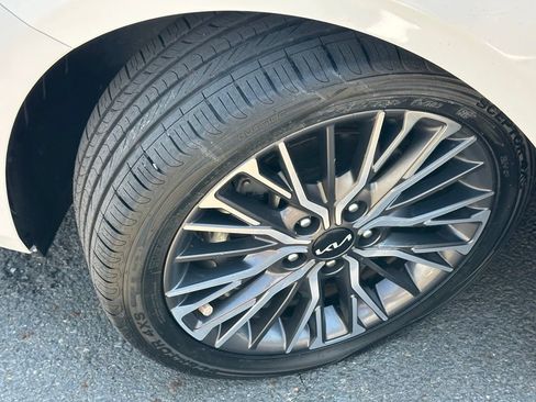 Used 2022 Kia Forte GT-Line w/ GT-Line Technology Package FWD image 37