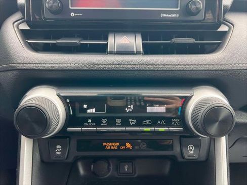 Certified 2020 Toyota RAV4 LE w/ All Weather Liner Package image 29