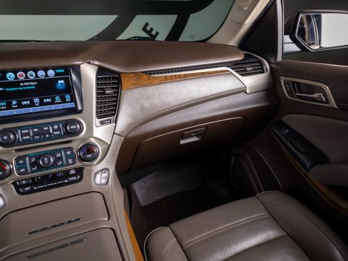 Used 2019 GMC Yukon XL Denali w/ Denali Ultimate Package RWD image 8