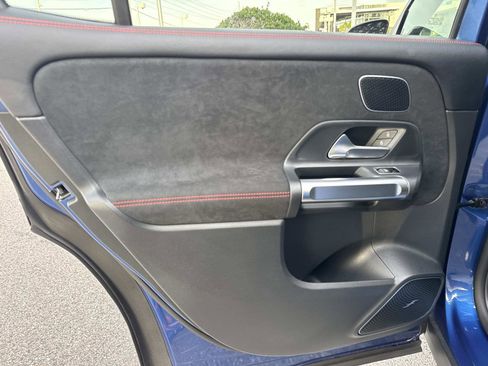 Certified 2024 Mercedes-Benz GLB 250 image 11