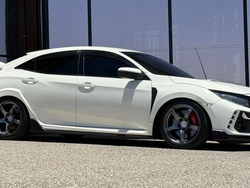 Used 2021 Honda Civic Type R image 16