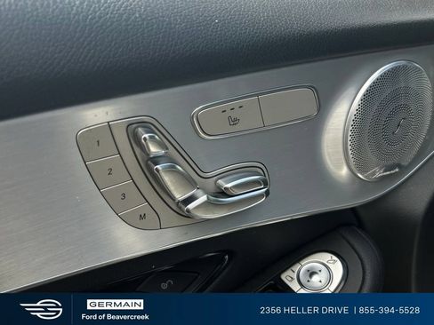 Used 2019 Mercedes-Benz GLC 300 4MATIC image 17