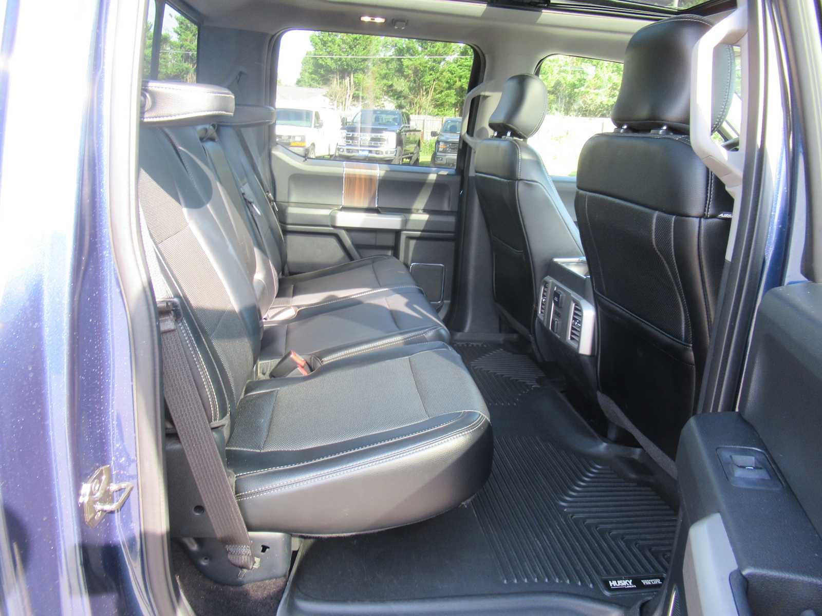 Used 2016 Ford F150 Lariat w/ Equipment Group 502A Luxury AWD/4WD image 22