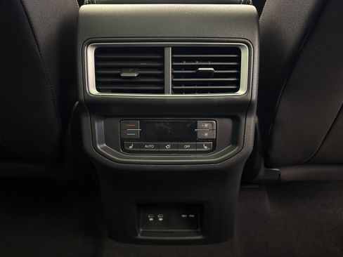 Used 2026 Volkswagen Atlas SEL Premium R-Line image 28