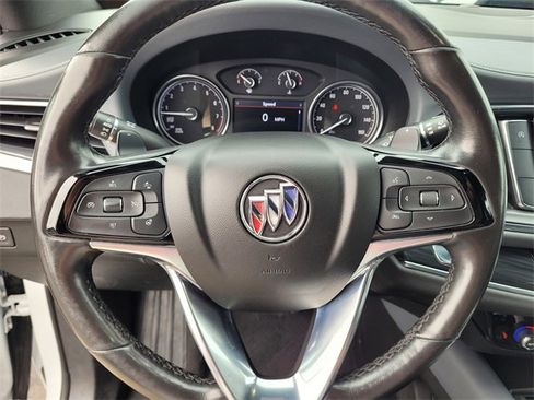 Used 2023 Buick Enclave Essence image 23