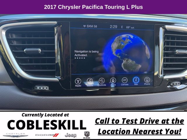 Used 2017 Chrysler Pacifica Touring-L Plus FWD image 19