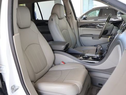 Used 2017 Buick Enclave Premium w/ Experience Buick Package FWD image 24