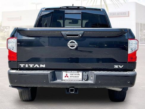 Used 2022 Nissan Titan SV w/ Accessory Utility Package RWD image 16