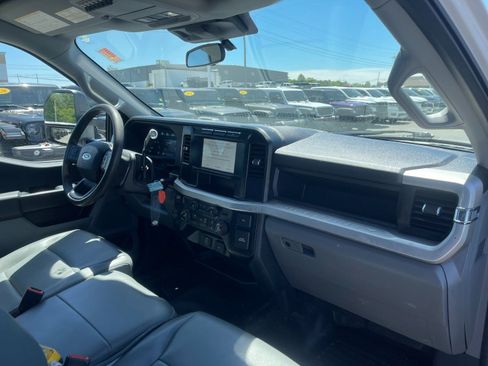 Used 2023 Ford F350 XL w/ Snow Plow Prep Package AWD/4WD image 15