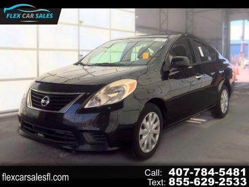 Used 2012 Nissan Versa SV w/ Convenience Pkg FWD image 1