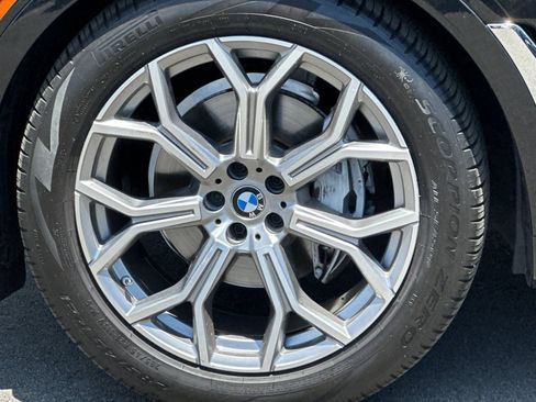 Used 2020 BMW X7 xDrive40i w/ Parking Assistance Package AWD/4WD image 32