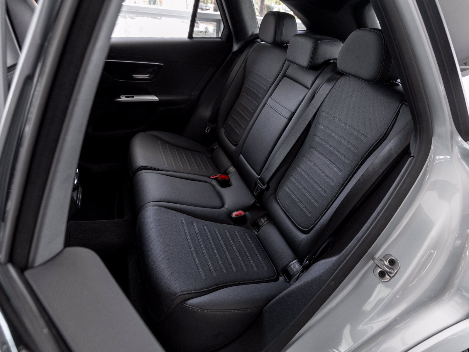 Certified 2026 Mercedes-Benz GLC 300 4MATIC image 21