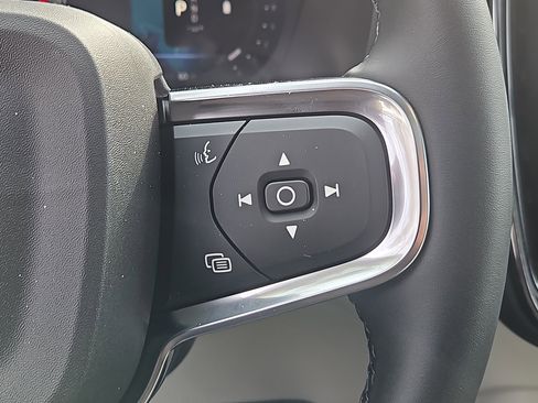 New 2026 Volvo XC40 B5 Plus w/ Protection Package Premier image 18