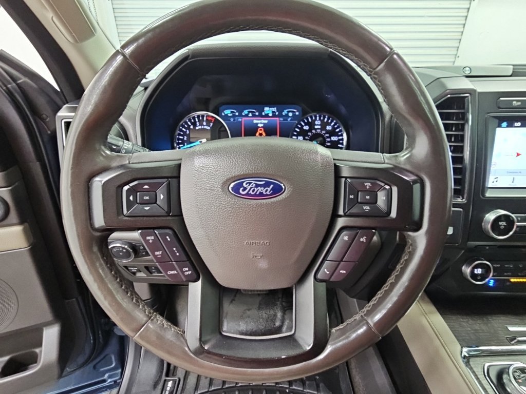 Used 2018 Ford Expedition Limited w/ Equipment Group 301A RWD image 30