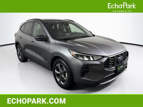 Used 2025 Ford Escape ST-Line FWD image 1
