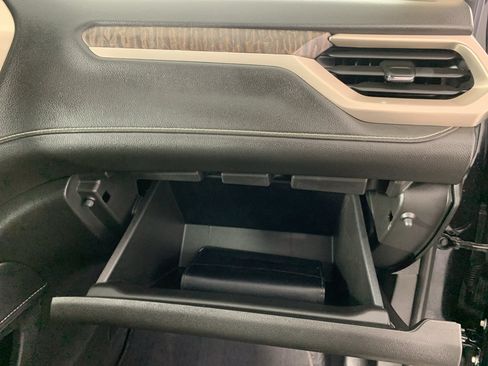 Used 2023 GMC Acadia Denali w/ Denali Technology Package FWD image 44