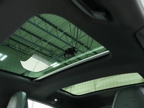 New 2025 Porsche Panamera 4 image 36