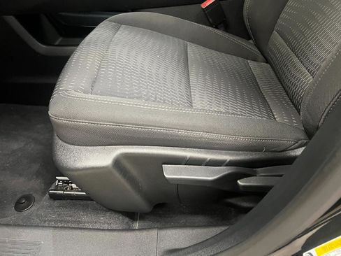 Used 2025 Chevrolet Equinox LT image 23