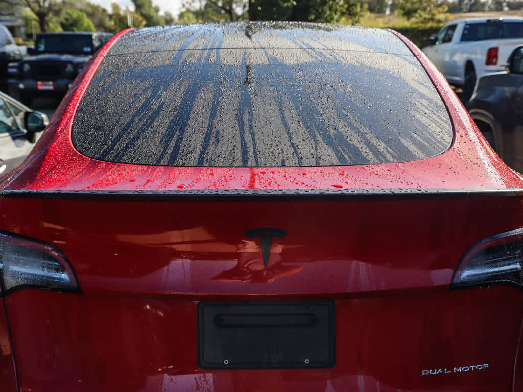 Used 2022 Tesla Model Y Long Range AWD/4WD image 17