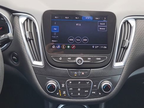 Used 2021 Chevrolet Malibu LT image 14