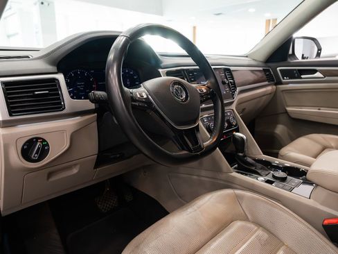 Used 2018 Volkswagen Atlas SEL Premium AWD/4WD image 8