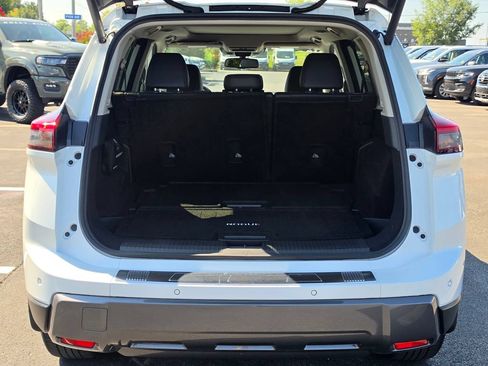 Used 2025 Nissan Rogue SL w/ Tech Package AWD/4WD image 35