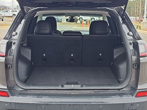 Used 2019 Jeep Cherokee Limited image 14