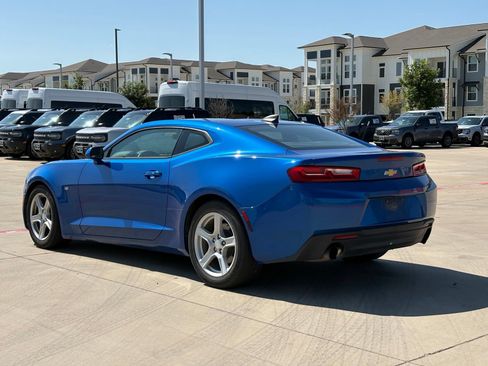 Used 2016 Chevrolet Camaro LT RWD image 5