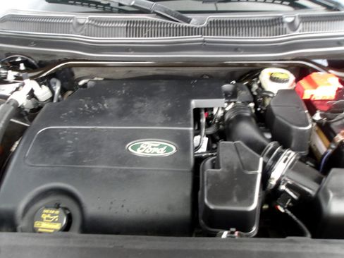 Used 2013 Ford Explorer Limited image 29