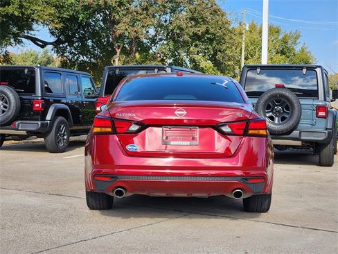 Used 2024 Nissan Altima 2.5 SL image 6