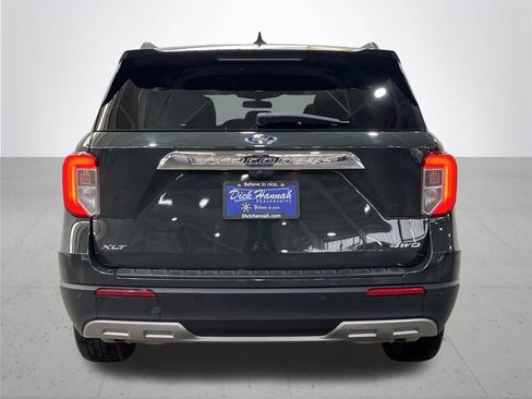 Certified 2022 Ford Explorer XLT w/ Equipment Group 202A AWD/4WD image 12