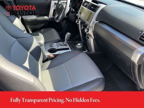 Used 2021 Toyota 4Runner SR5 Premium w/ Moonroof Package AWD/4WD image 23