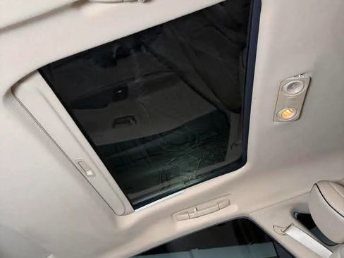 Used 2013 Toyota Venza XLE w/ XLE Premium Pkg FWD image 22